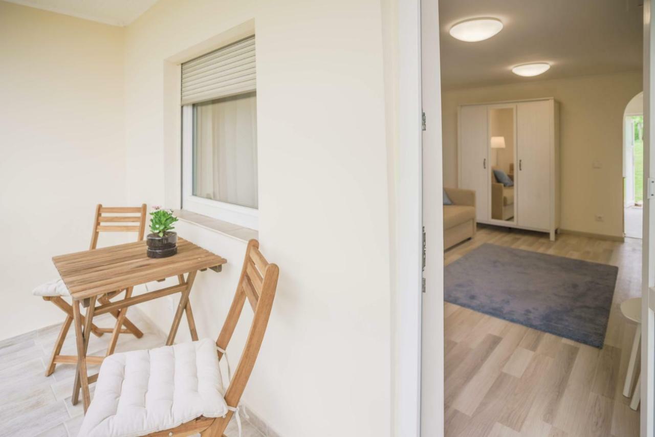 Eleven apartman house Keszthely Buitenkant foto