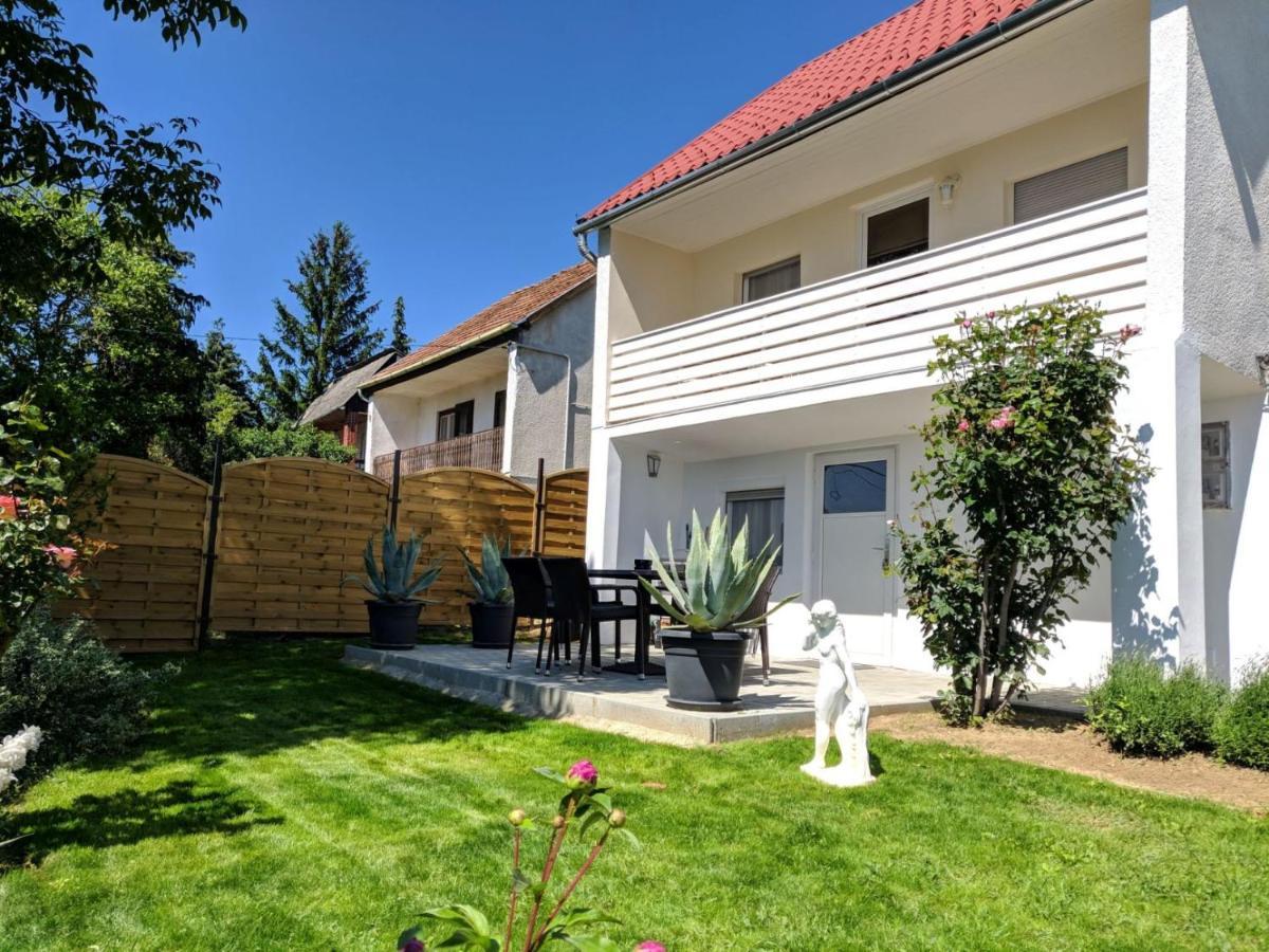 Eleven apartman house Keszthely Buitenkant foto